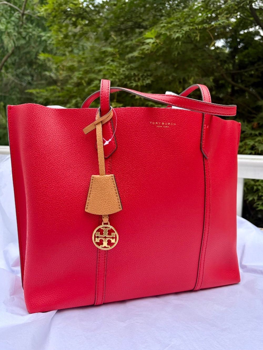 Tory Burch Perry Triple-Compartment Tote, Brillant Red